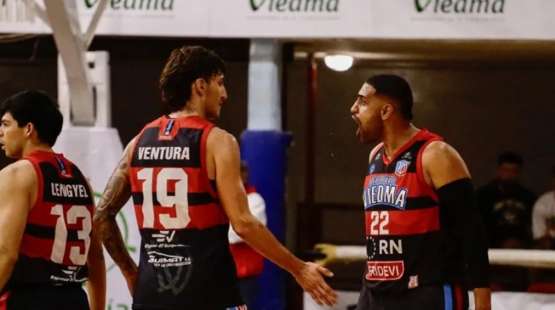 El duelo olavarriense fue para Merchant y Deportivo Viedma